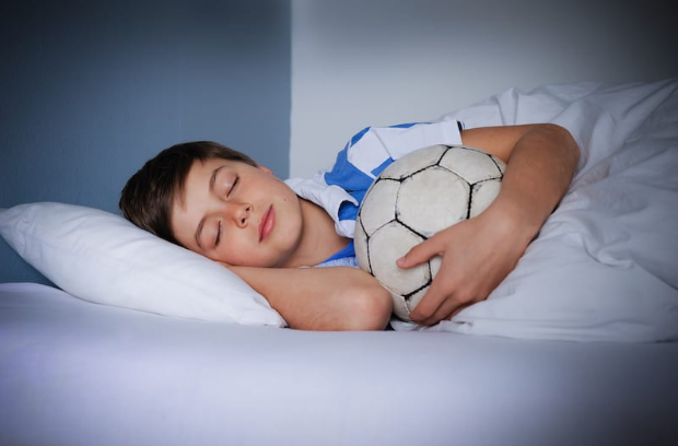 youth athlete sleep benefits, sleep and injury prevention in young athletes, adolescent athlete recovery strategies, poor sleep increases injury risk, sleep and sports performance for kids, student-athlete focus and reaction time, growth hormone release during sleep, physical therapy for youth athletes Tigard Oregon, APEX PWR athlete development programs, sleep tips for middle school athletes, sleep tips for high school athletes, fall sports recovery strategies, youth athlete nutrition and sleep, balancing school sports and sleep, injury prevention through better sleep, youth sports performance Portland Beaverton Tigard